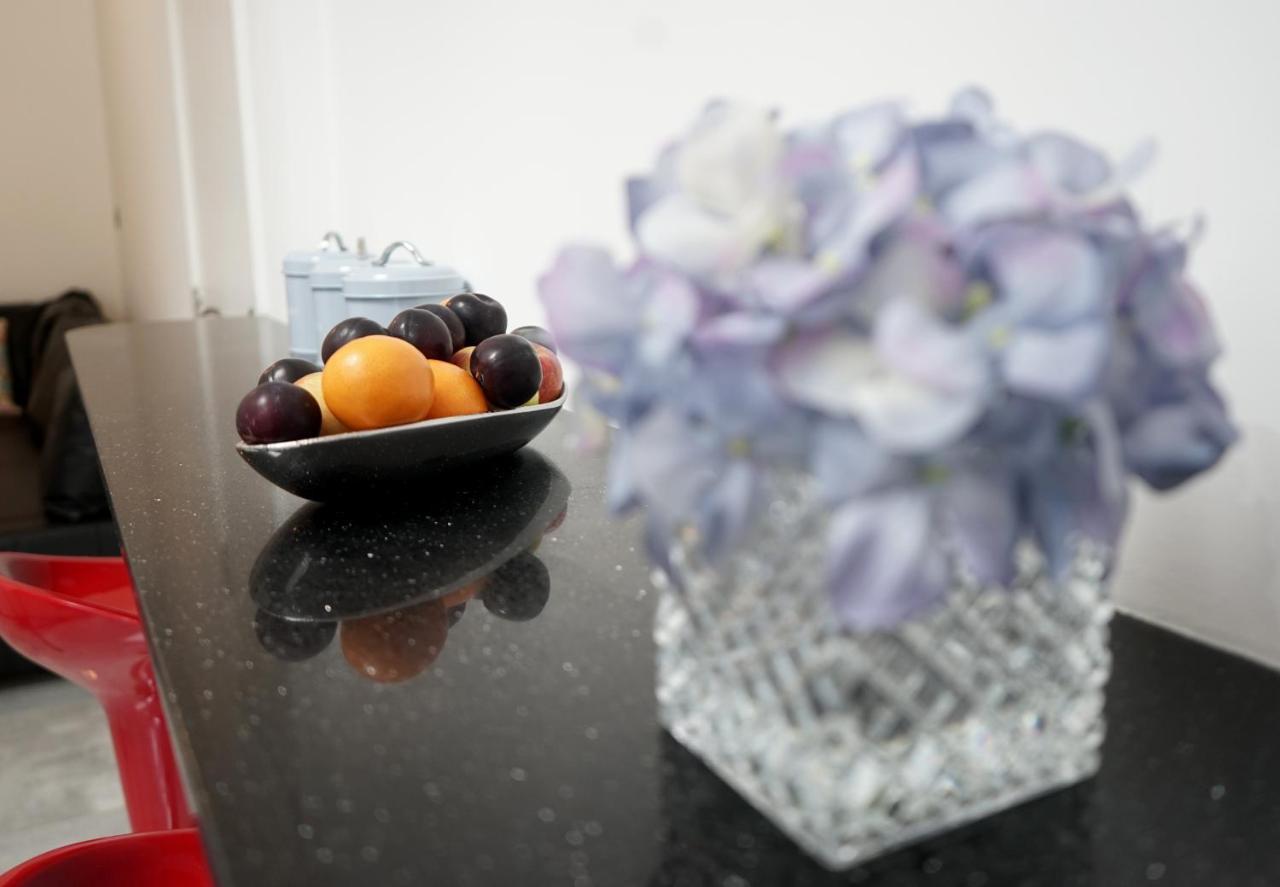 Luxury London Garden Home Sleep 7, 2 Mins To Metro Екстер'єр фото