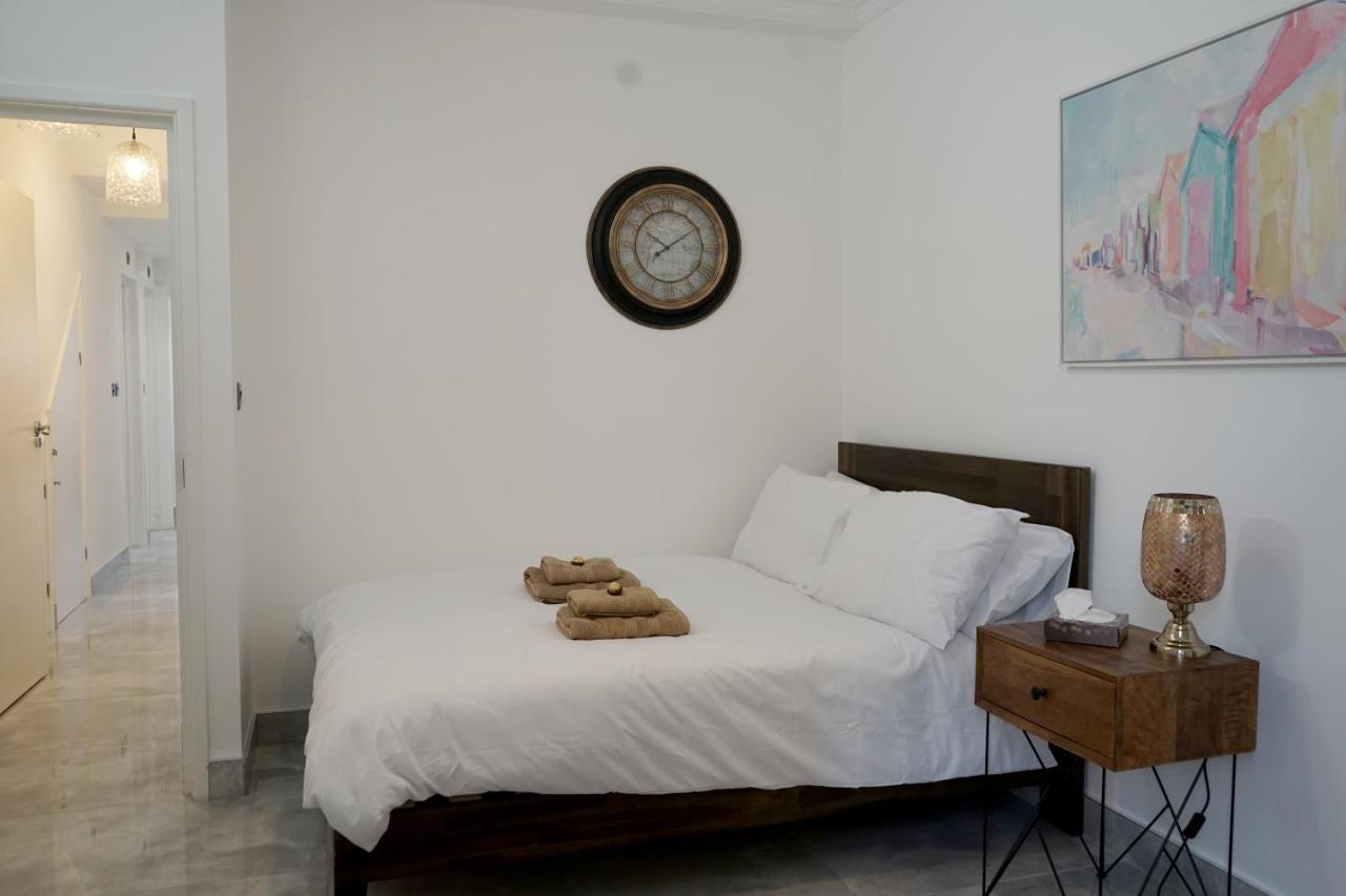 Luxury London Garden Home Sleep 7, 2 Mins To Metro Екстер'єр фото